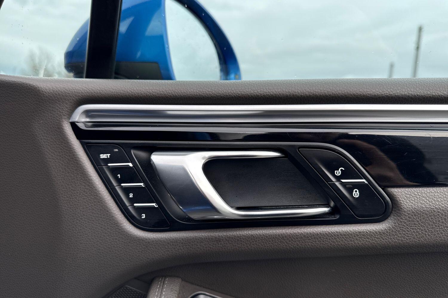 Used Porsche Macan 2017 for sale - 78107404: Photo 17