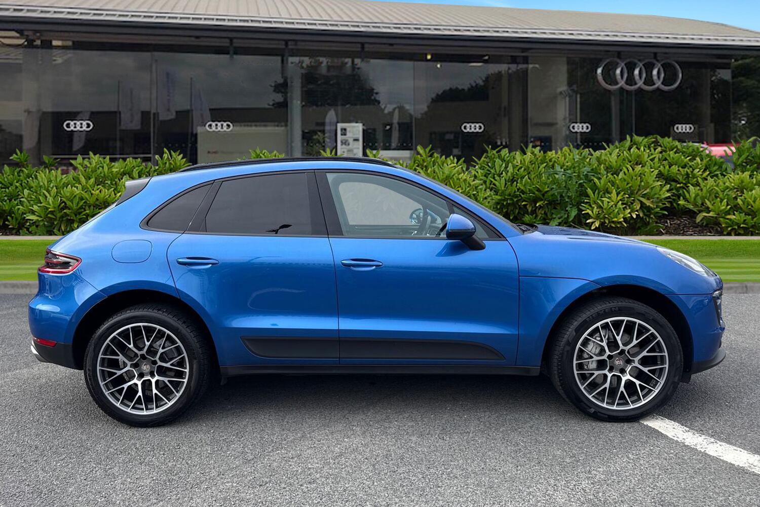Used Porsche Macan 2017 for sale - 78107404: Photo 3