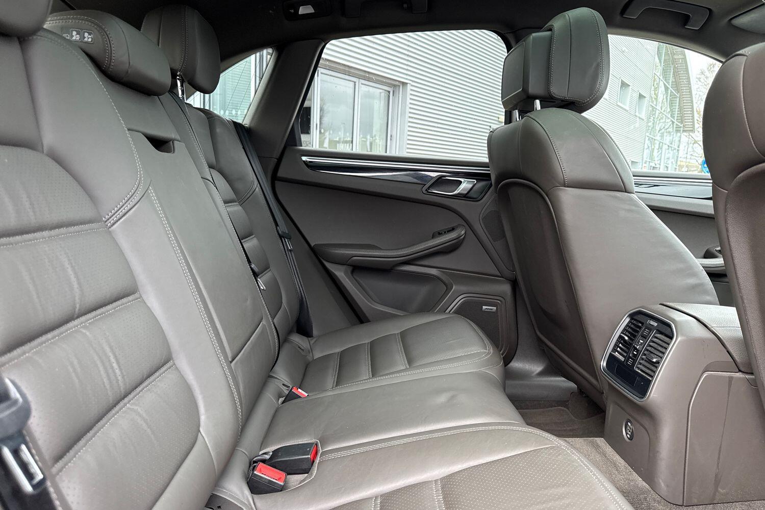 Used Porsche Macan 2017 for sale - 78107404: Photo 35