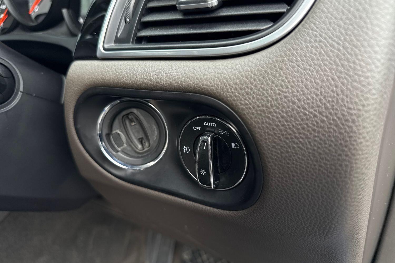 Used Porsche Macan 2017 for sale - 78107404: Photo 49