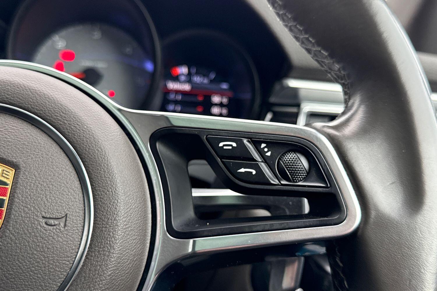 Used Porsche Macan 2017 for sale - 78107404: Photo 51