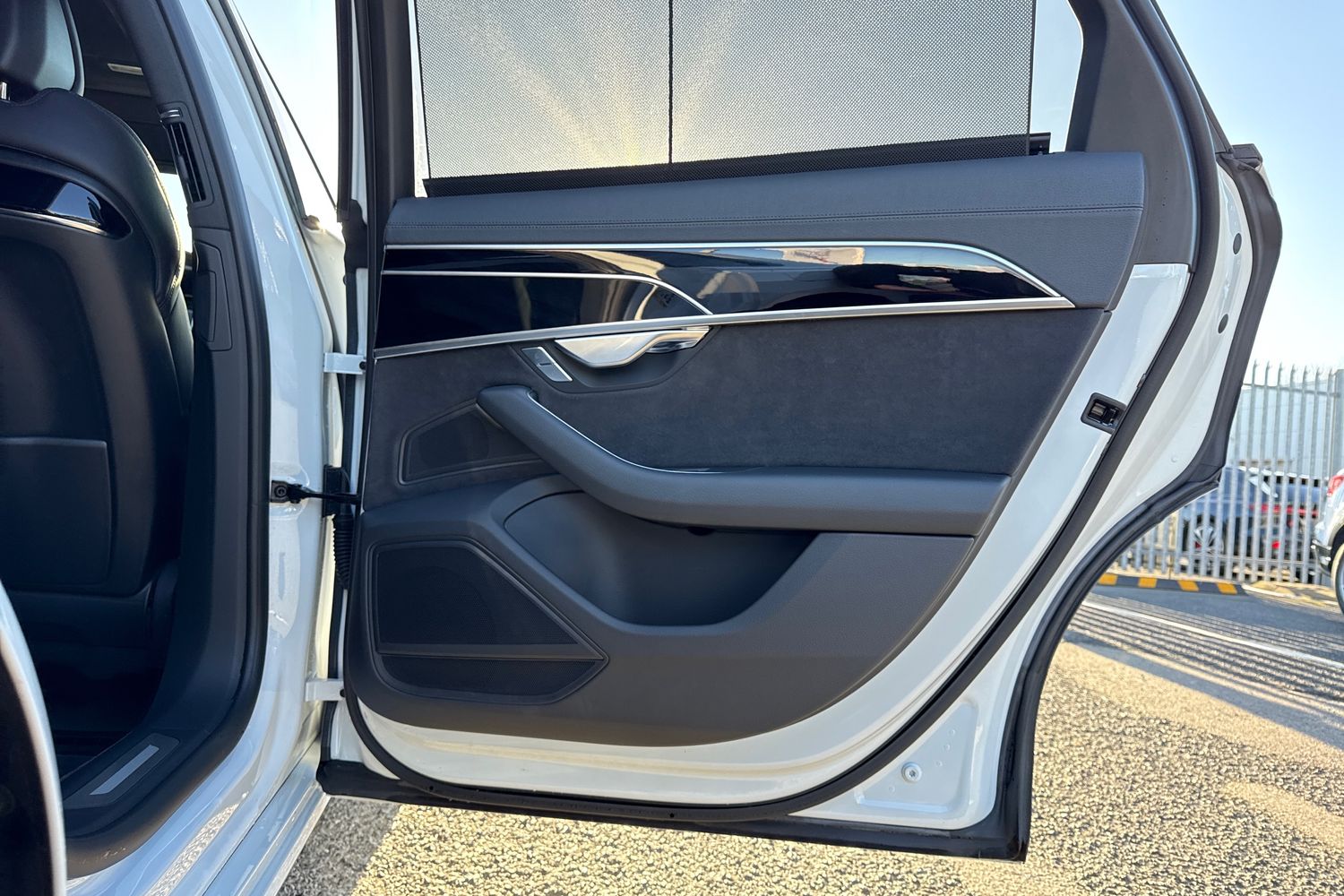 Used Audi A8 2023 for sale - 76590518: Photo 43