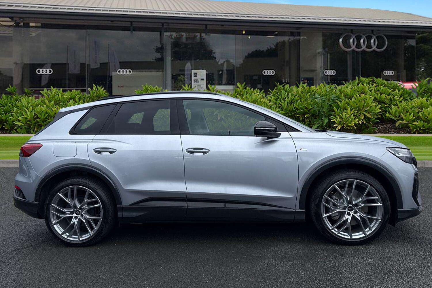 Used Audi Q4 e-tron 2026 for sale - 77451051: Photo 3