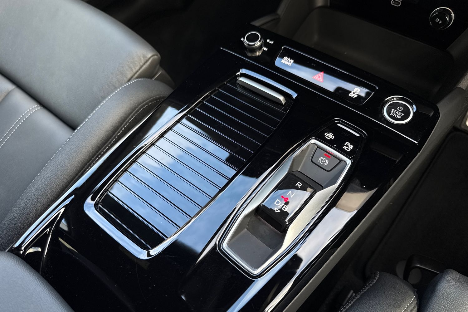 Used Audi Q6 e-tron 2024 for sale - 77368399: Photo 23