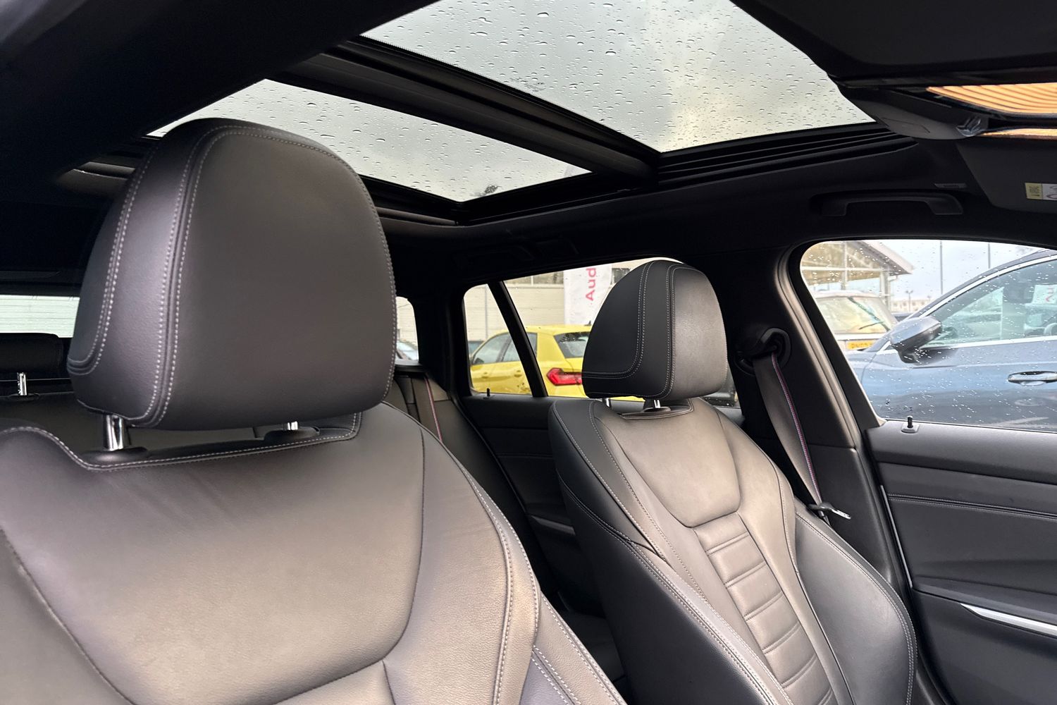 Used BMW 3 Series 2019 for sale - 77368388: Photo 24