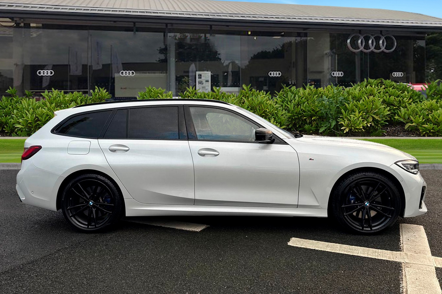 Used BMW 3 Series 2019 for sale - 77368388: Photo 3