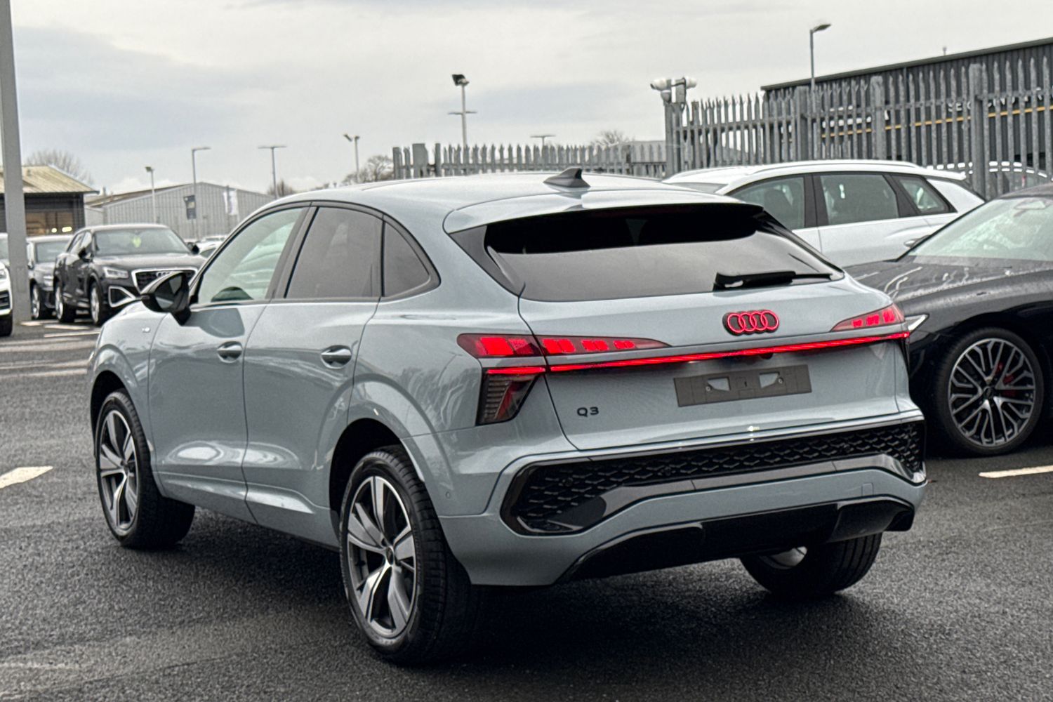 Used Audi Q3 2025 for sale - 77006809: Photo 2