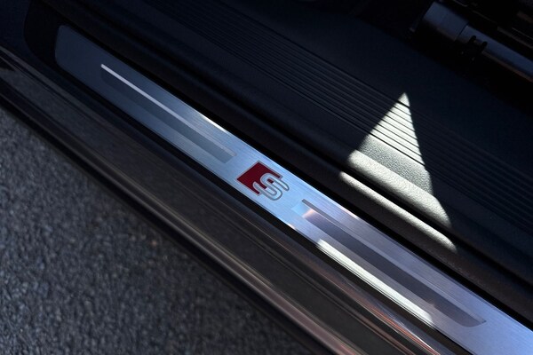 Used Audi Q4 e-tron 2025 for sale - 75819547: Photo 40