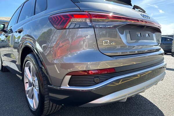 Used Audi Q4 e-tron 2025 for sale - 75819547: Photo 7