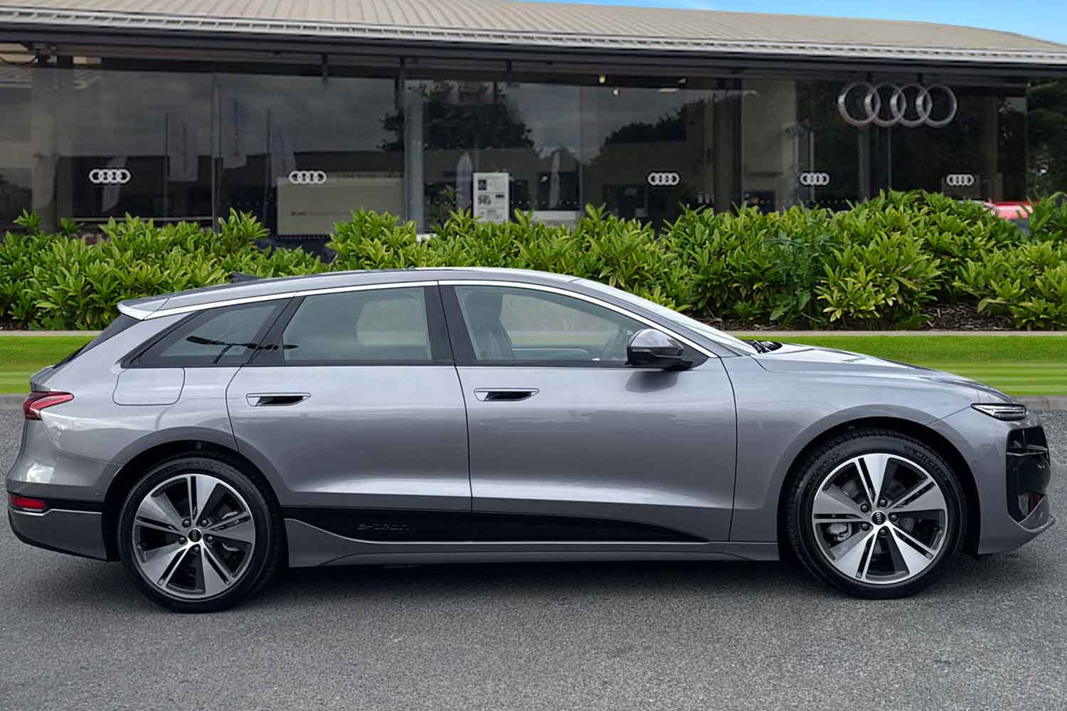 Used Audi A6 e-tron Avant 2025 for sale - 76300361: Photo 3