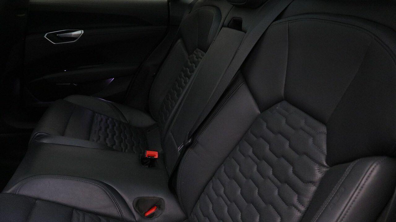 Used Audi e-tron GT 2022 for sale - 77262520: Photo 8