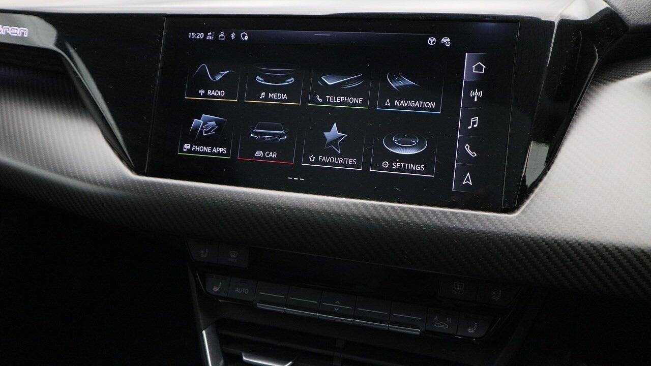 Used Audi e-tron GT 2022 for sale - 77262520: Photo 9