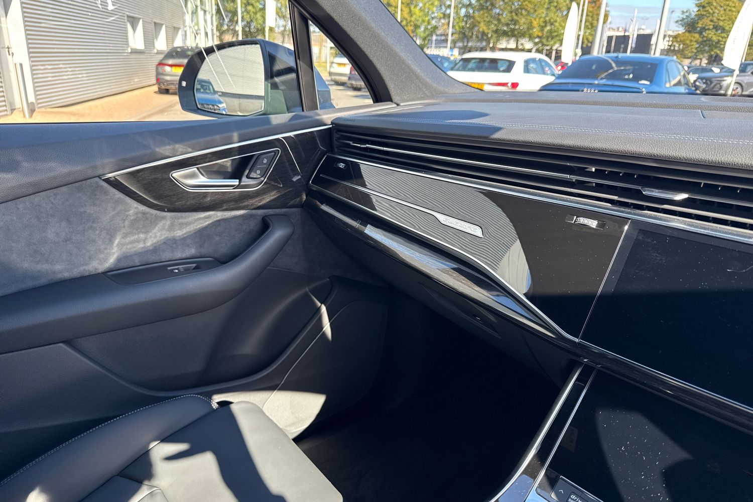 Used Audi Q7 2025 for sale - 76909378: Photo 19