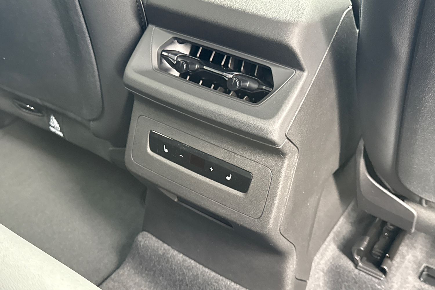 Used Audi Q6 e-tron 2026 for sale - 78168550: Photo 34