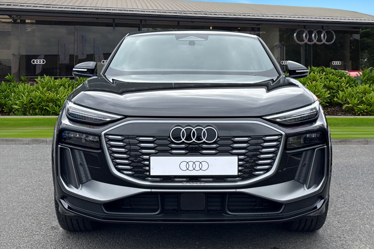 Used Audi Q6 e-tron 2026 for sale - 78168550: Photo 5