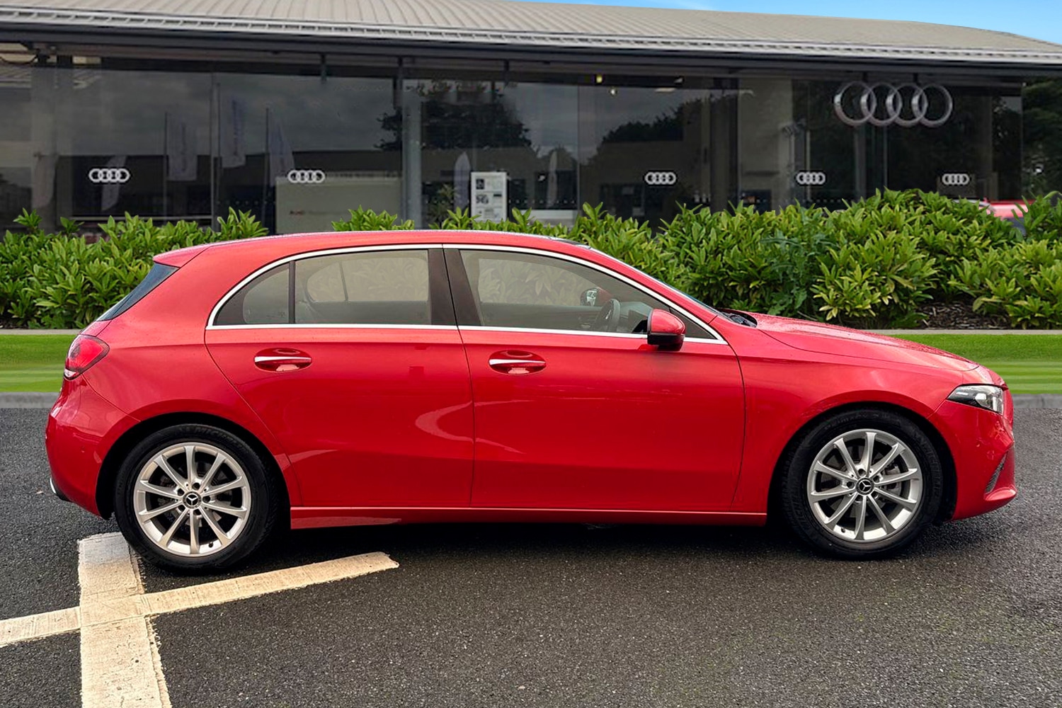 Used Mercedes-Benz A-Class 2019 for sale - 77368580: Photo 3