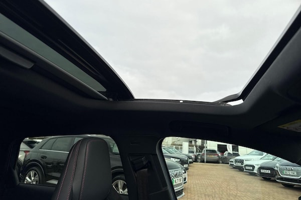 Used Audi RS3 2025 for sale - 76299878: Photo 12