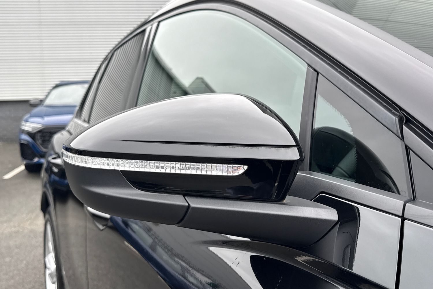 Used Audi Q4 e-tron 2025 for sale - 76232577: Photo 26