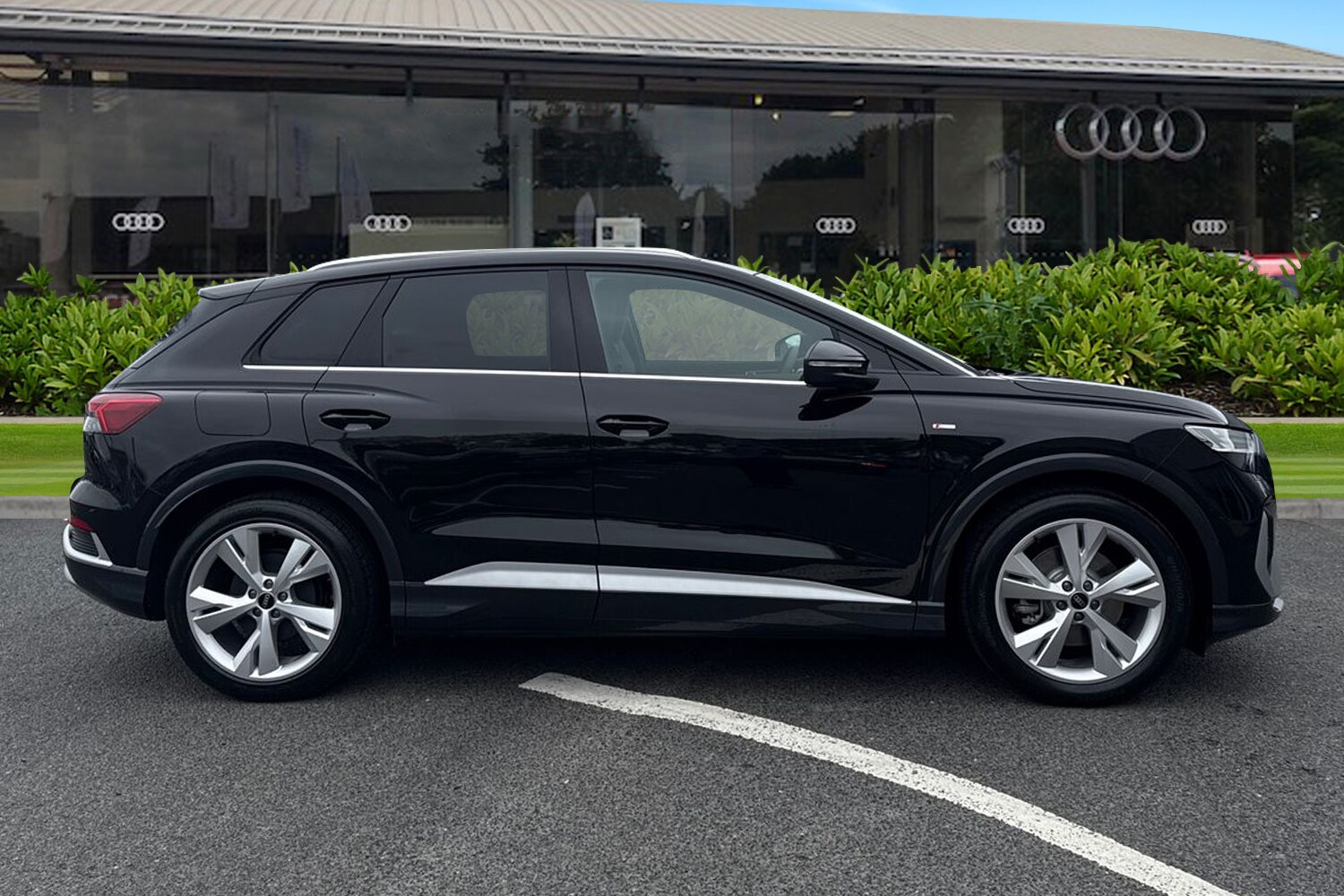 Used Audi Q4 e-tron 2025 for sale - 76232577: Photo 3