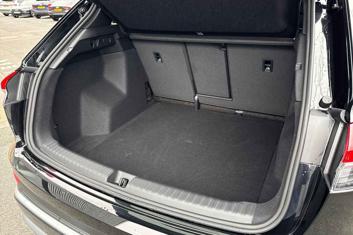 Used Audi Q4 e-tron 2025 for sale - 76232577: Photo 36