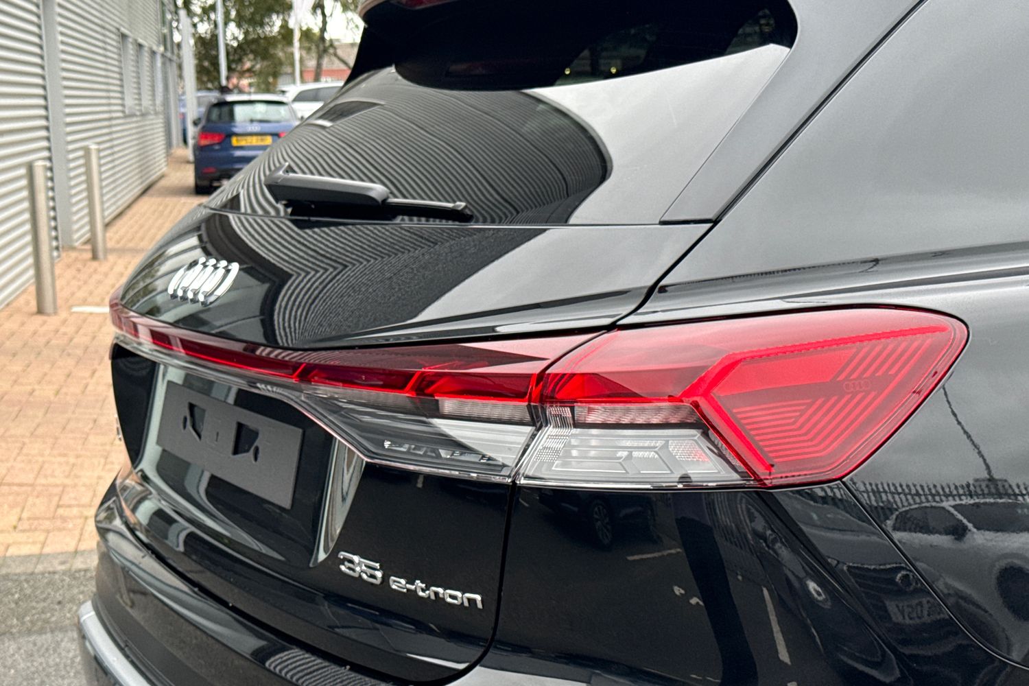 Used Audi Q4 e-tron 2025 for sale - 76232577: Photo 7