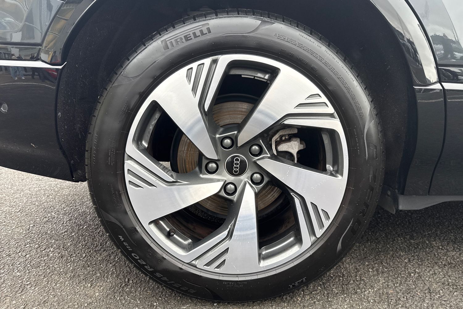 Used Audi Q6 e-tron 2024 for sale - 77287215: Photo 13