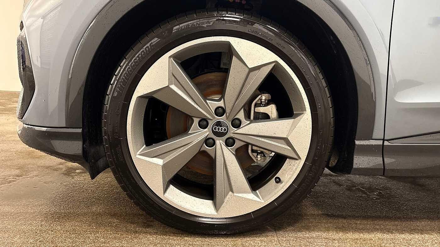 Used Audi Q4 e-tron 2024 for sale - 76546129: Photo 4