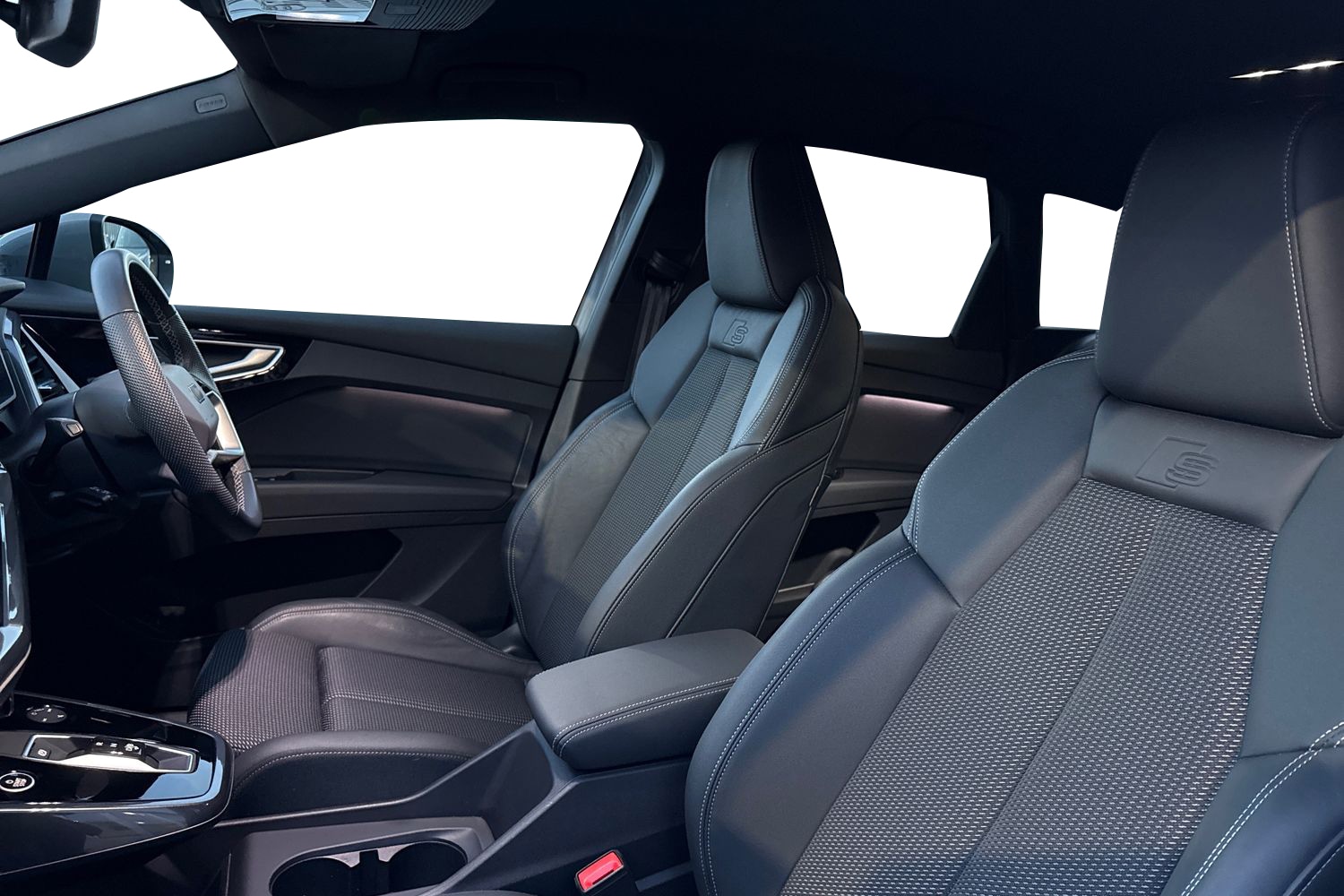 Used Audi Q4 e-tron 2023 for sale - 77368393: Photo 10