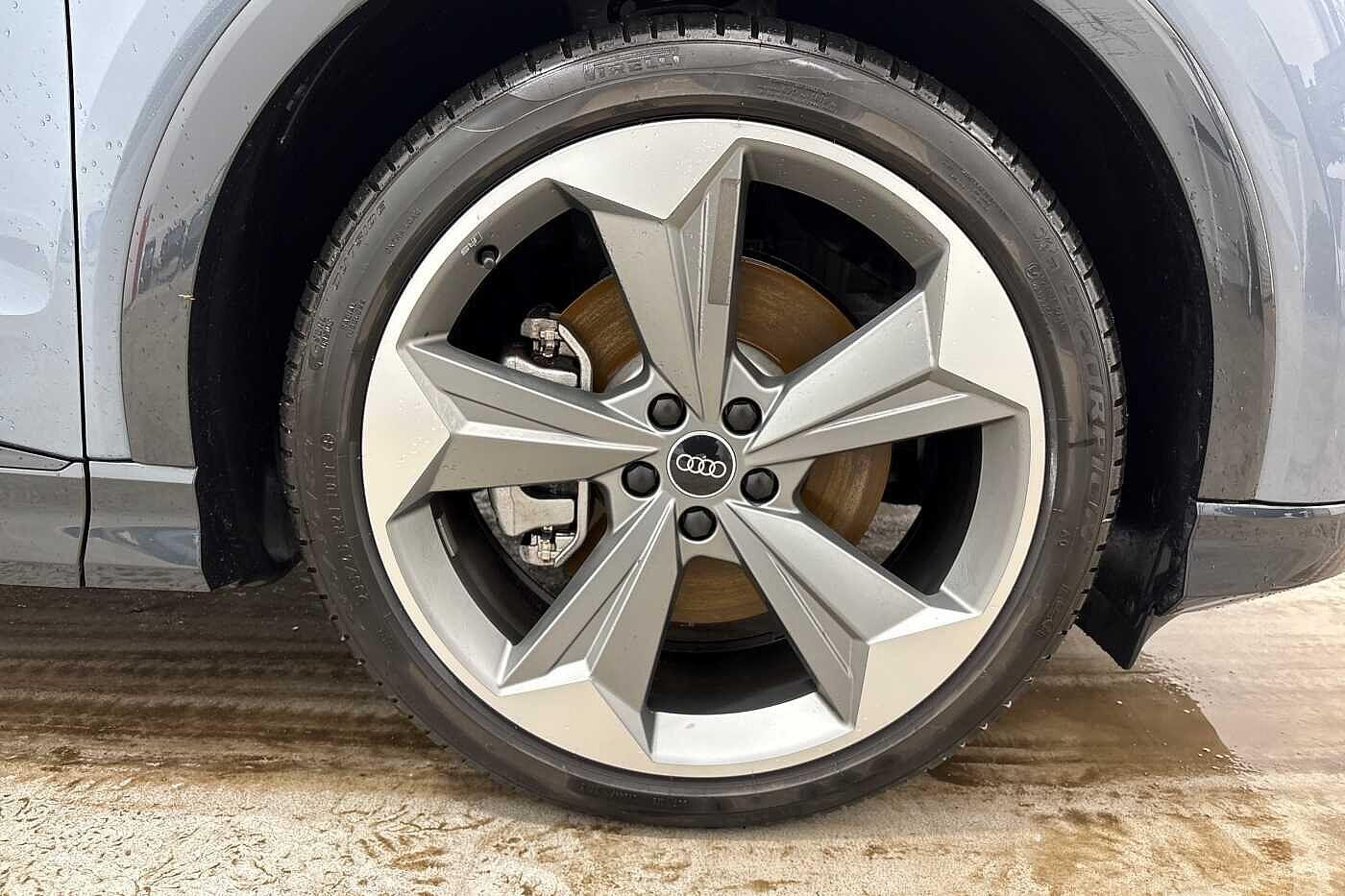 Used Audi Q4 e-tron 2025 for sale - 77791745: Photo 4