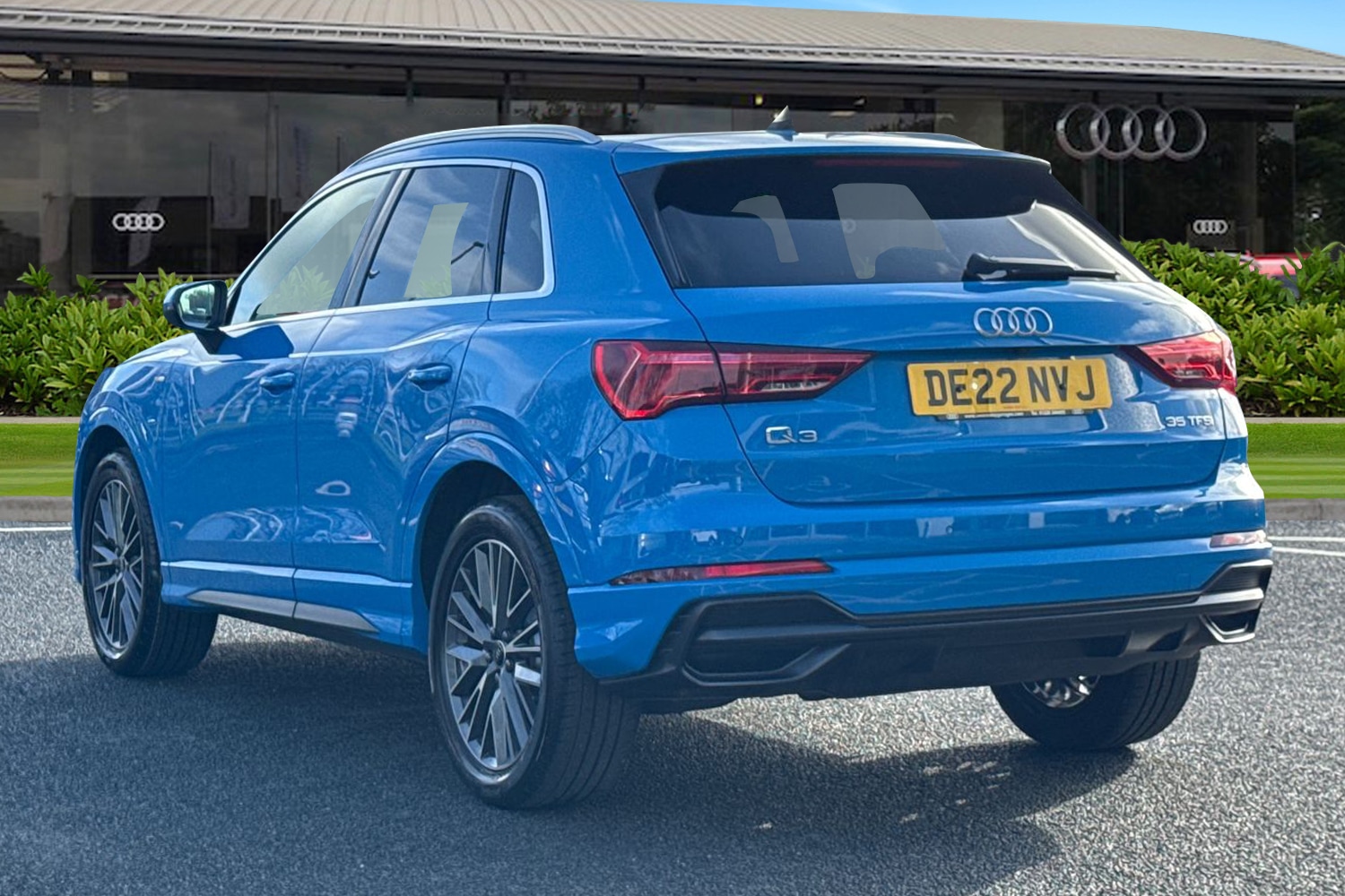 Used Audi Q3 2022 for sale - 77700636: Photo 2