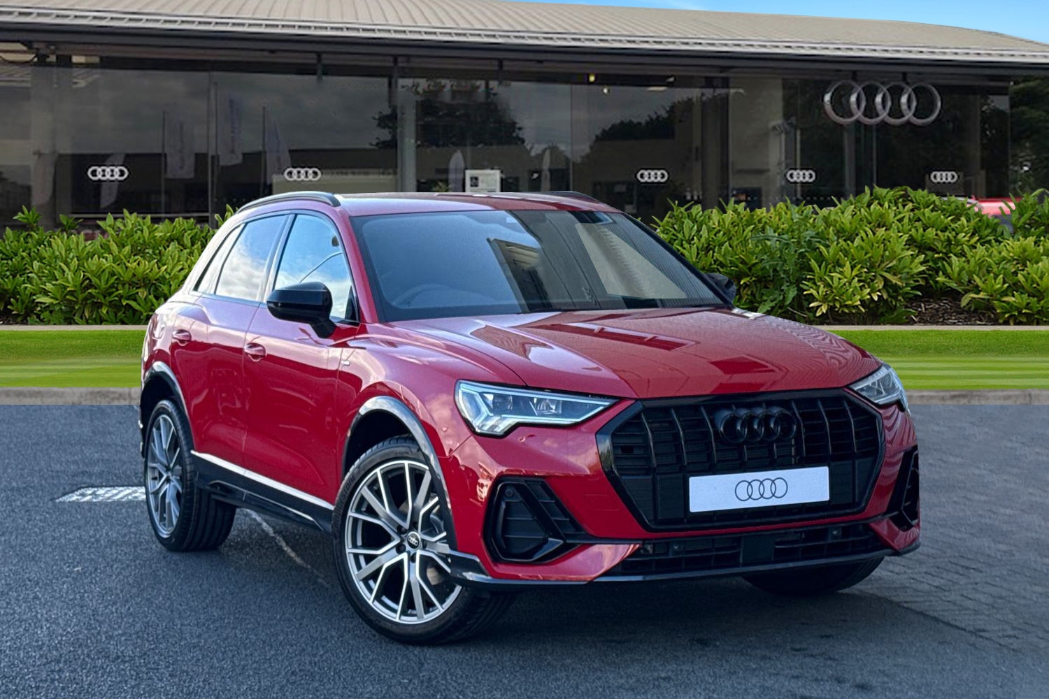 Used Audi Q3 2025 for sale - 75996021: Photo 1