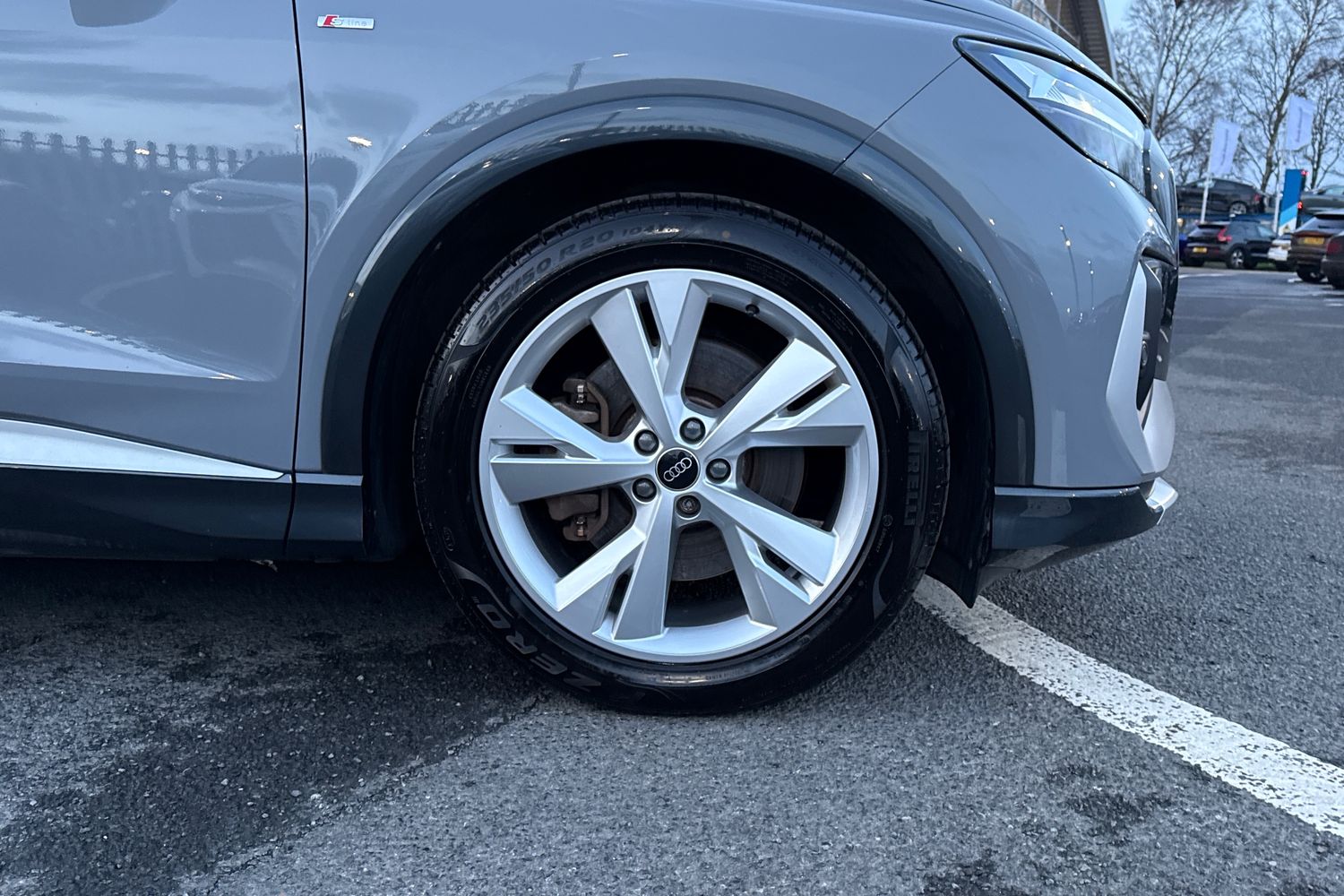 Used Audi Q4 e-tron 2023 for sale - 76916480: Photo 6