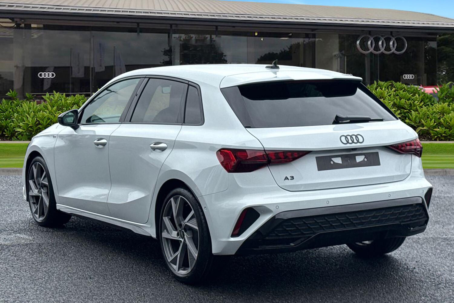 Used Audi A3 2025 for sale - 76541114: Photo 2