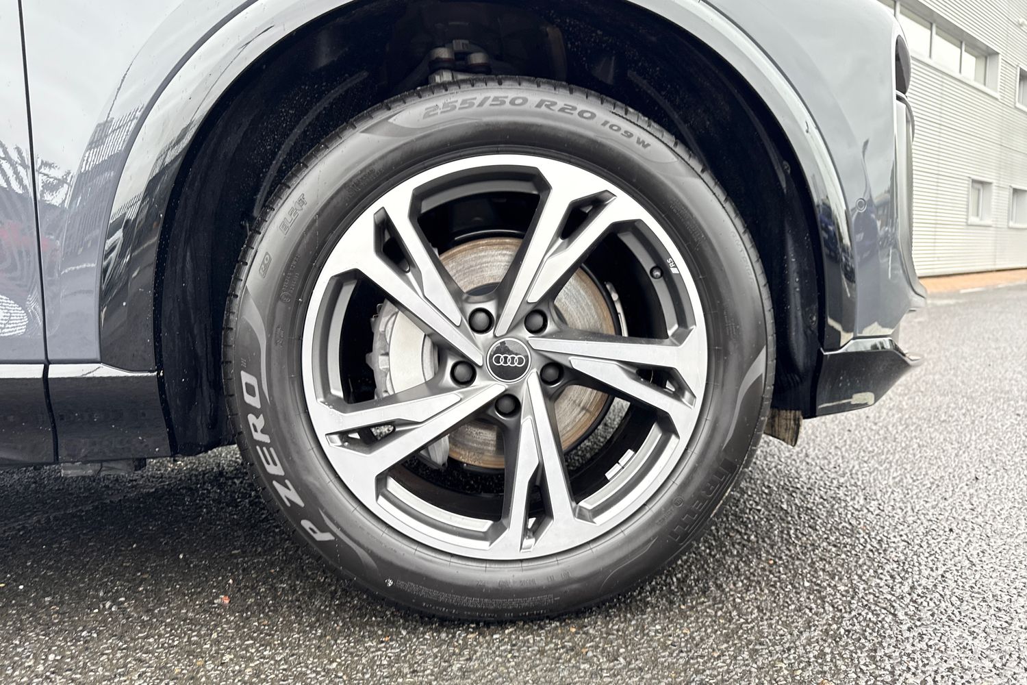 Used Audi Q6 e-tron 2025 for sale - 76649176: Photo 12