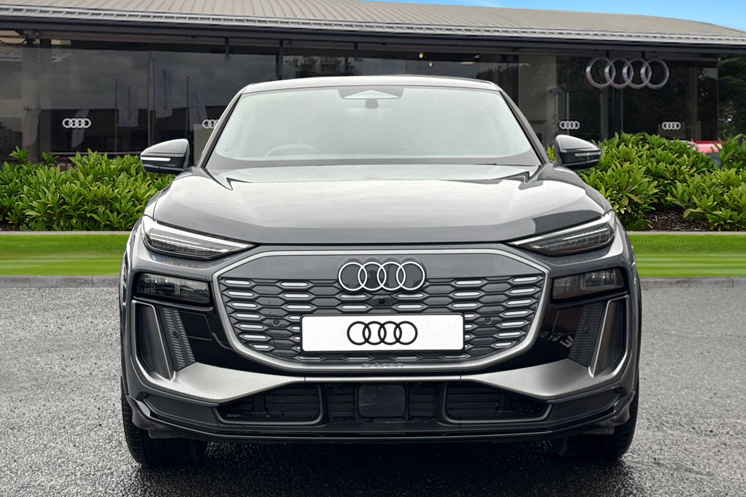 Used Audi Q6 e-tron 2025 for sale - 76649176: Photo 5