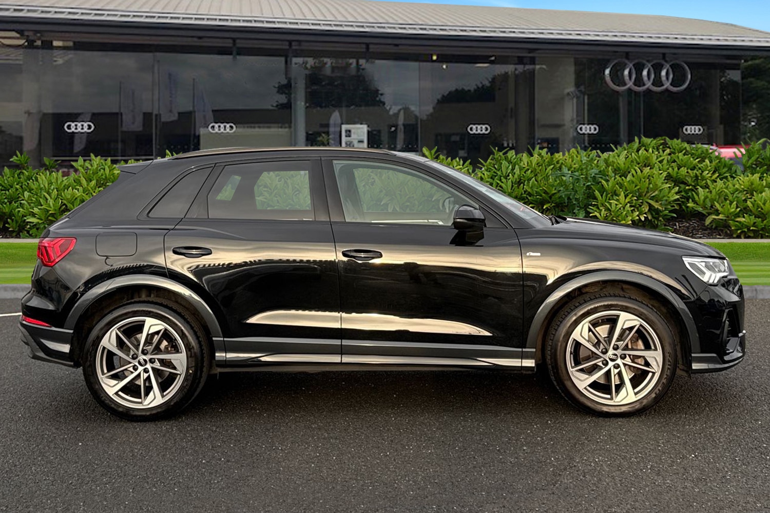 Used Audi Q3 2022 for sale - 77368375: Photo 3