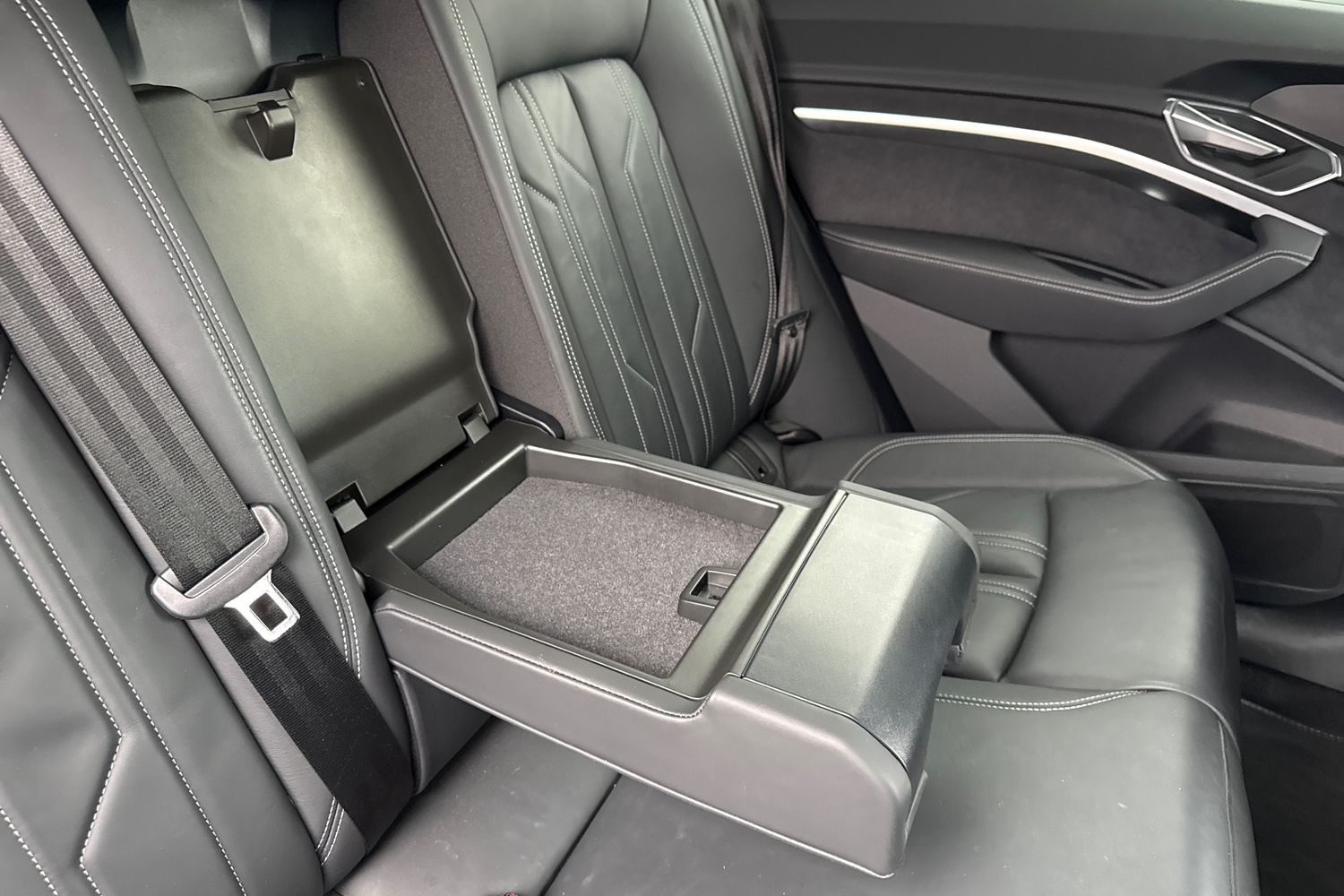 Used Audi e-tron 2022 for sale - 77000480: Photo 42