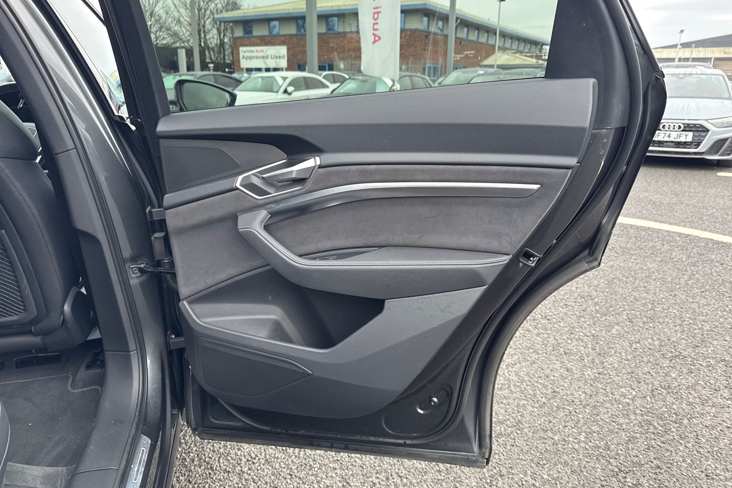 Used Audi e-tron 2022 for sale - 77000480: Photo 43