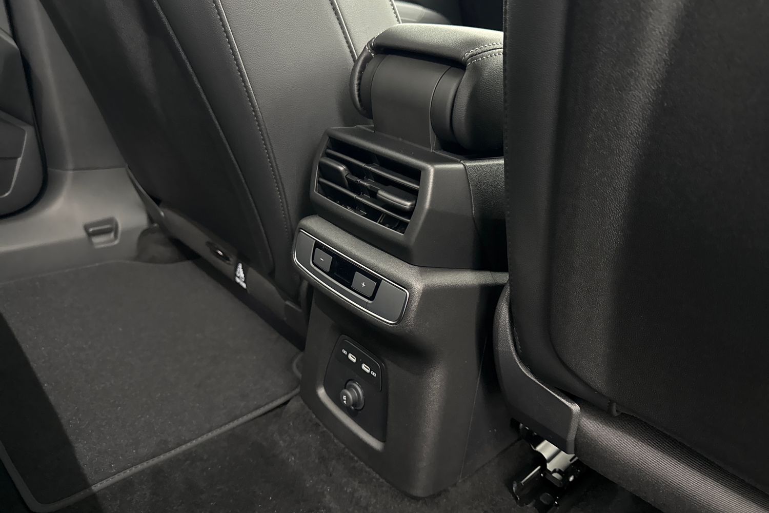 Used Audi Q4 e-tron 2026 for sale - 77355420: Photo 39