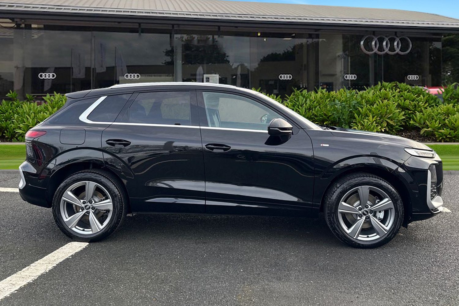 Used Audi Q3 2026 for sale - 77805142: Photo 3