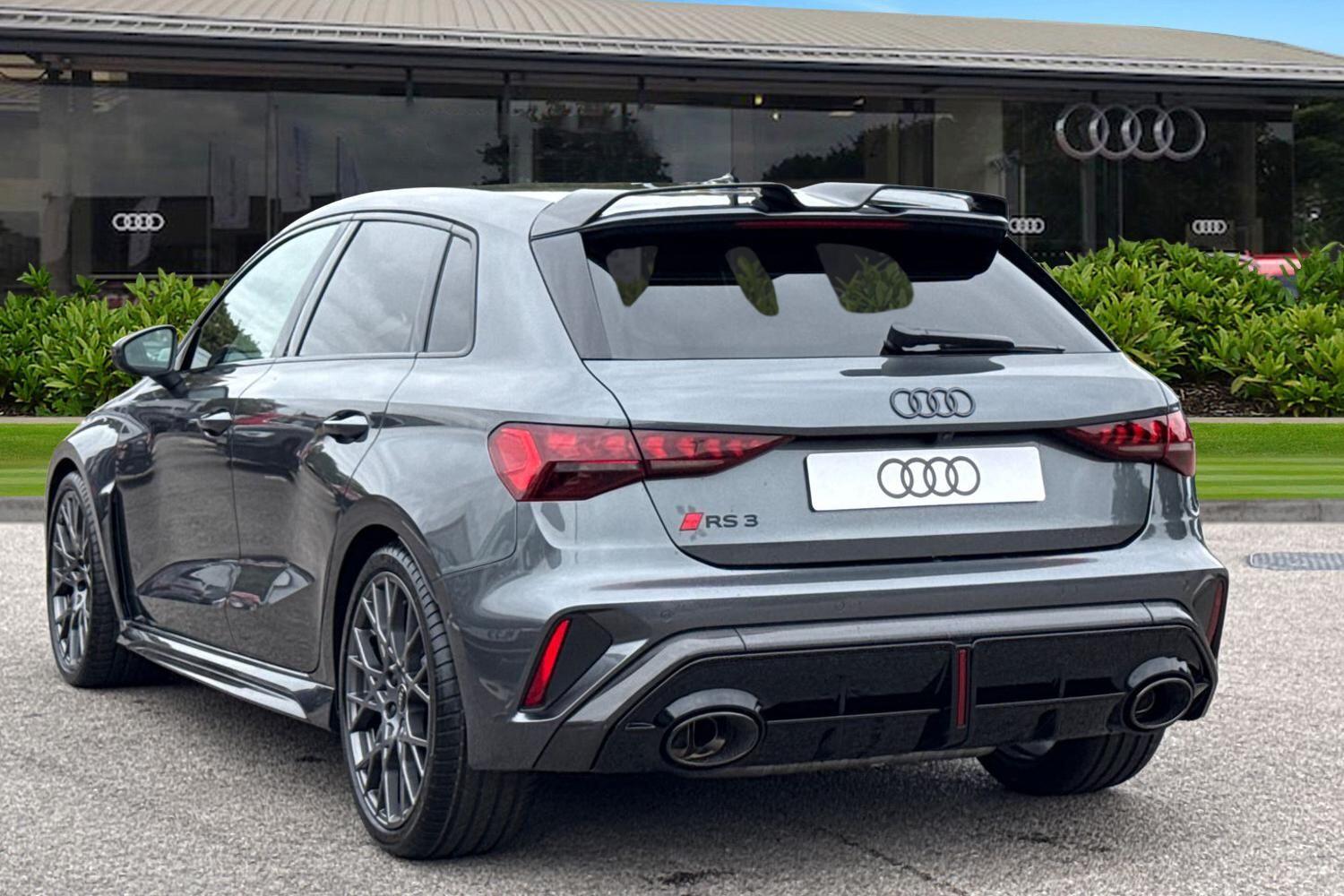 Used Audi RS3 2025 for sale - 77080044: Photo 2