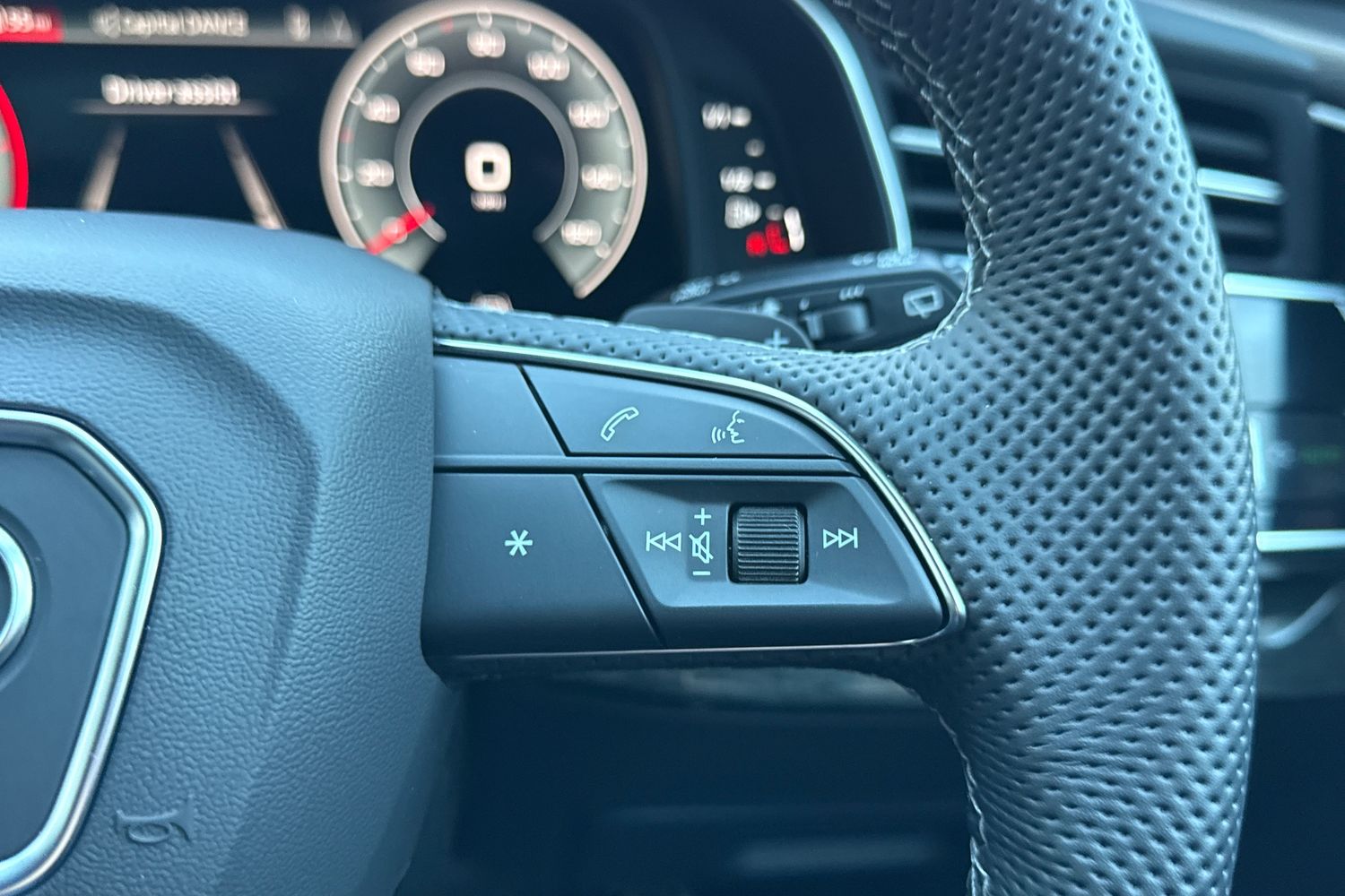 Used Audi Q8 2025 for sale - 77368376: Photo 51