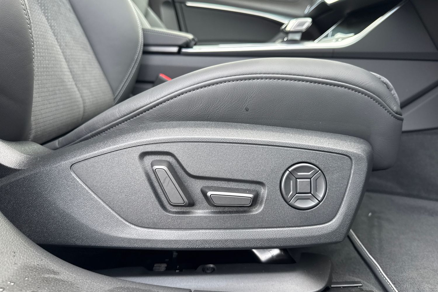 Used Audi A6 Avant 2025 for sale - 76368688: Photo 44