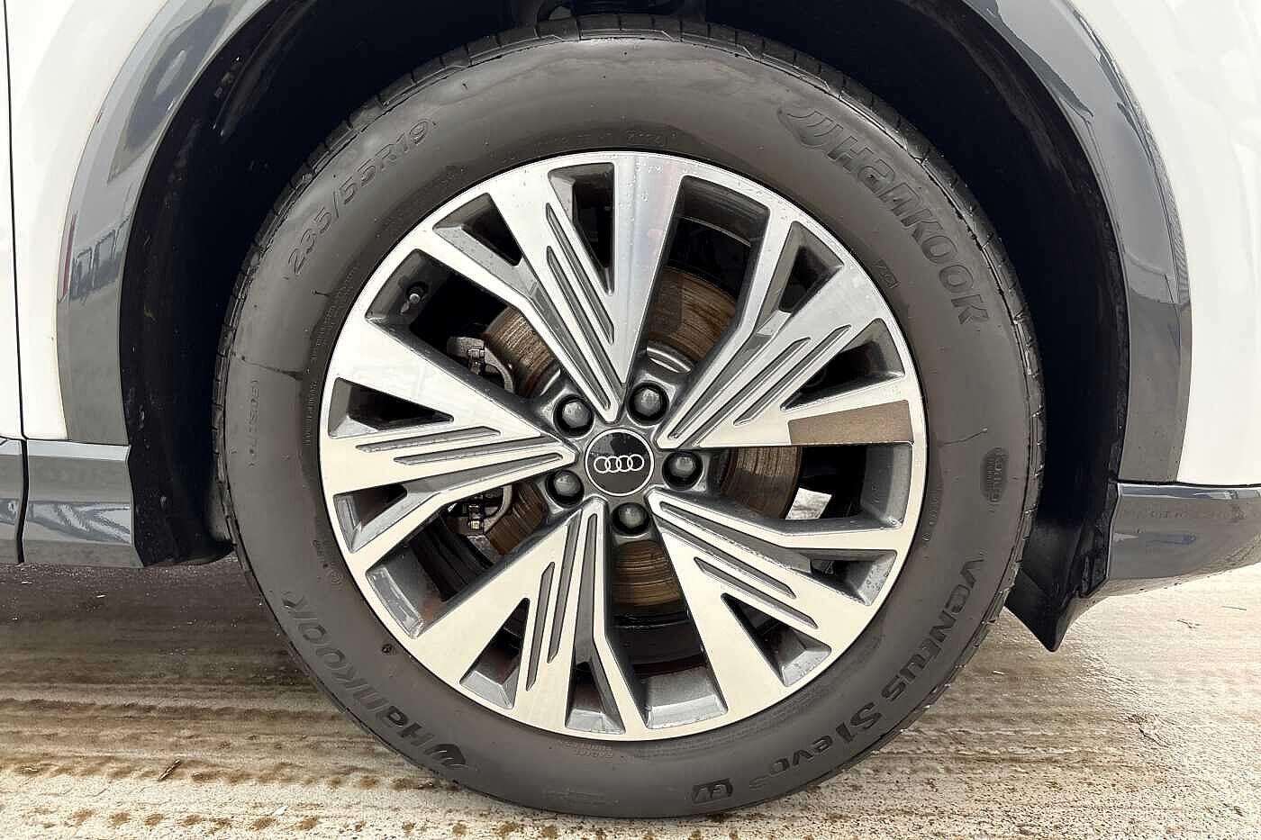 Used Audi Q4 e-tron 2025 for sale - 77791746: Photo 4