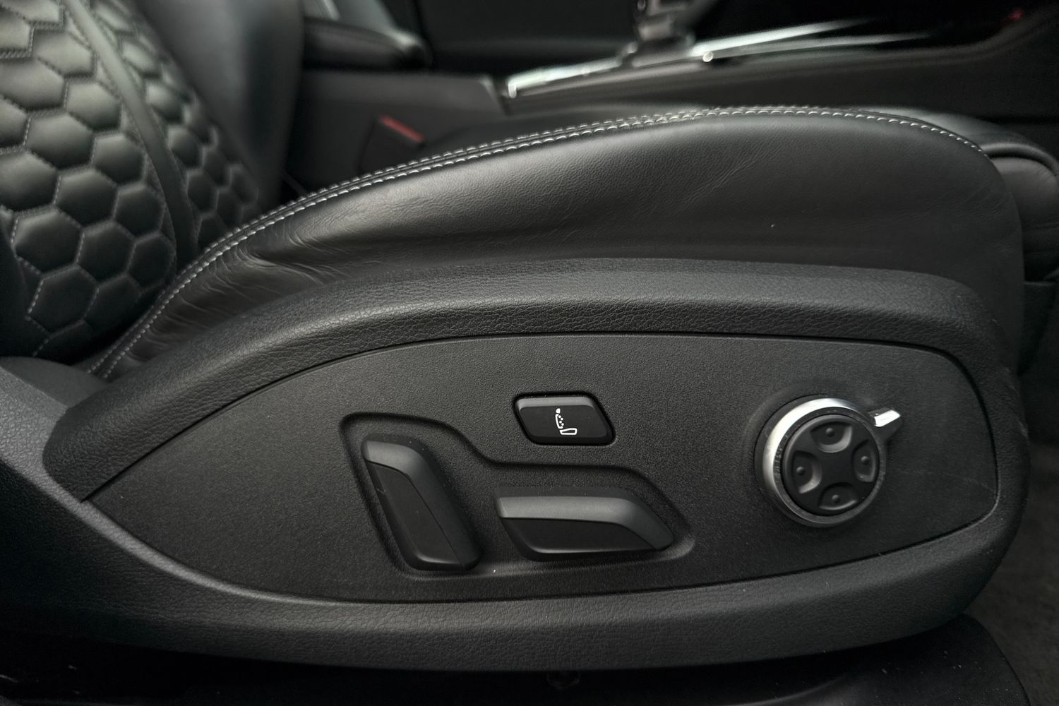 Used Audi RS4 Avant 2023 for sale - 76503019: Photo 43