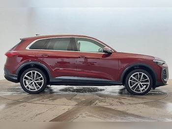 Used Audi Q5 2025 for sale - 76416641: Photo