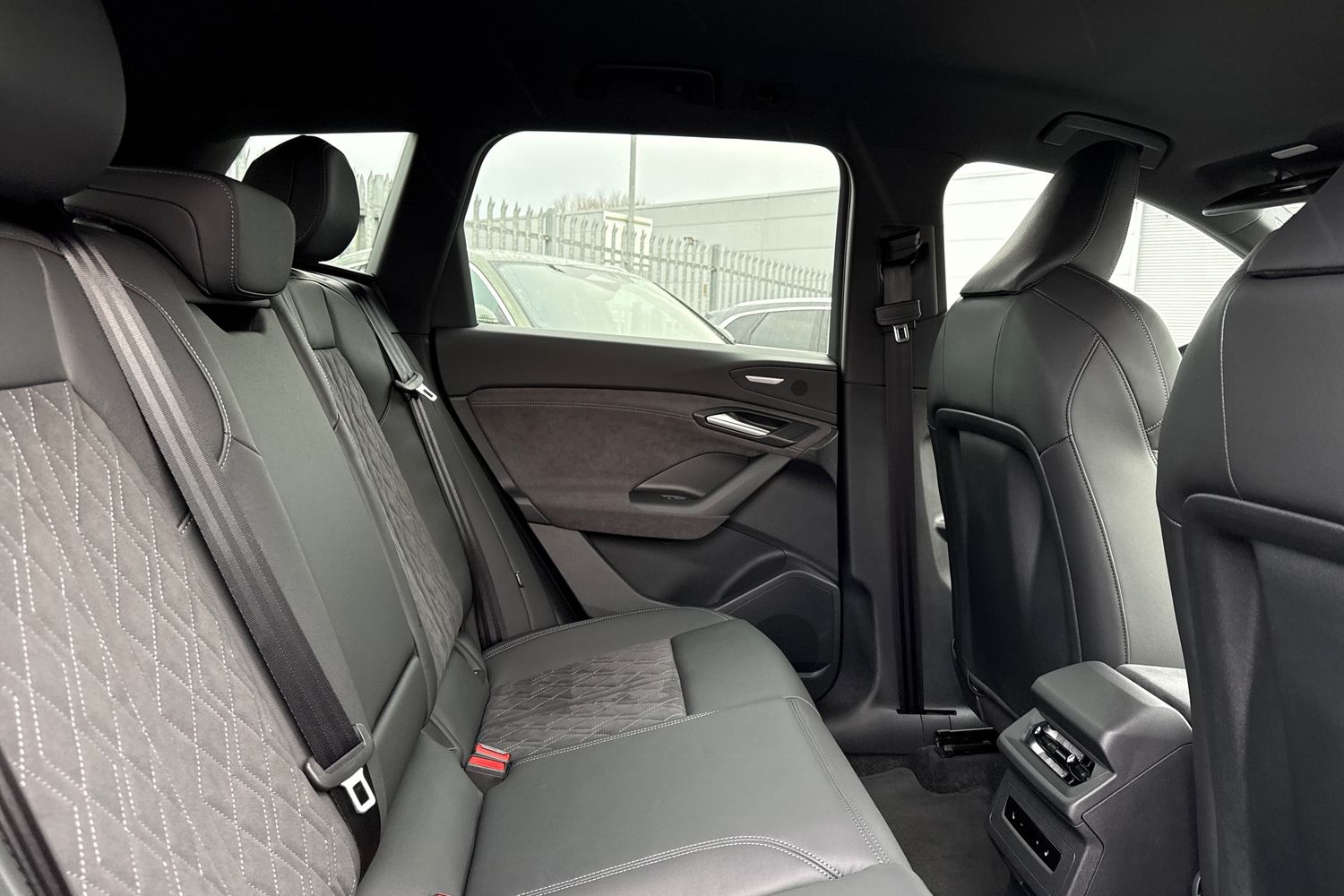 Used Audi Q6 e-tron 2025 for sale - 77368598: Photo 38