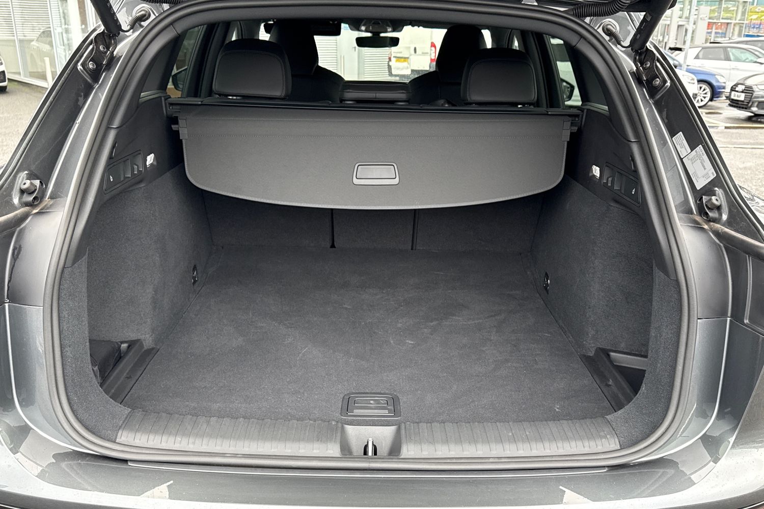 Used Audi Q6 e-tron 2025 for sale - 77368598: Photo 7