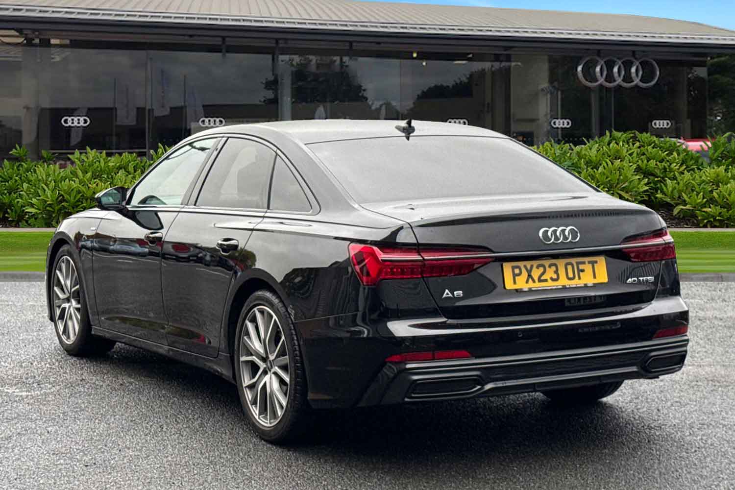 Used Audi A6 Saloon 2023 for sale - 76205350: Photo 2