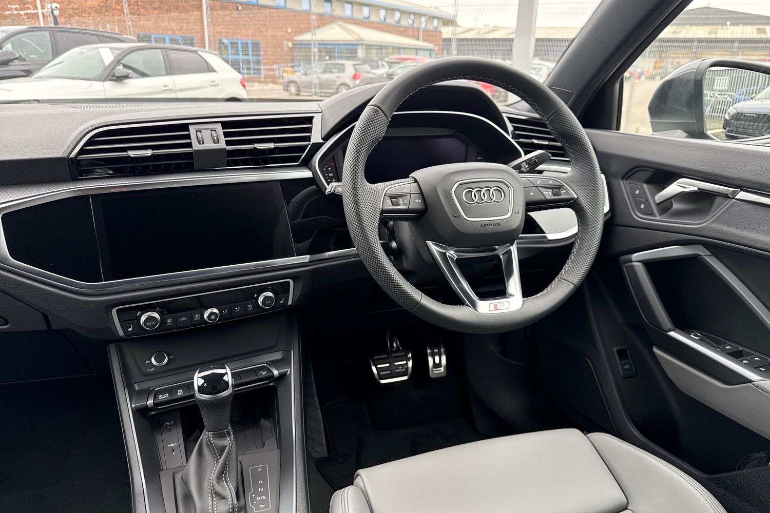 Used Audi Q3 2025 for sale - 76453507: Photo 17